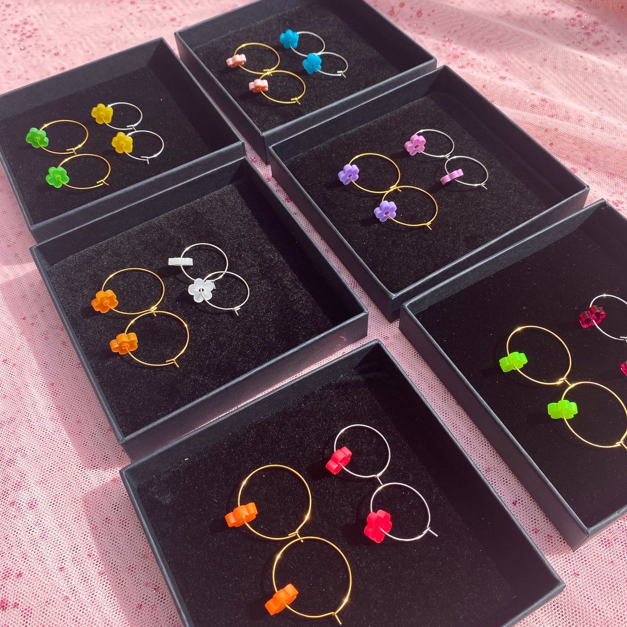 Tangerine Dream Flower Power Hoop Earring Set - Image 8
